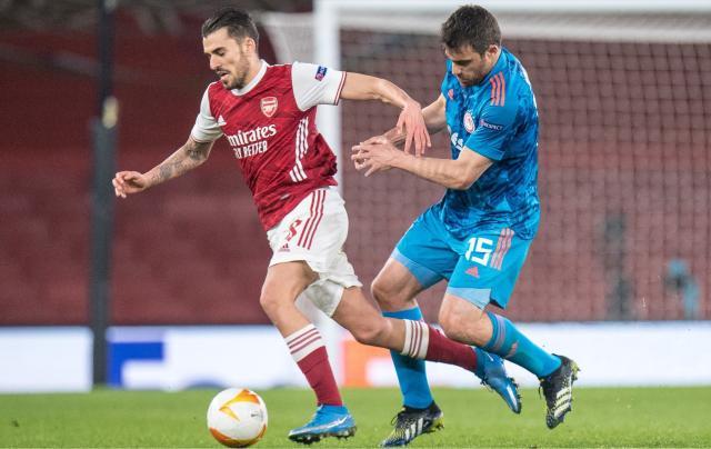 1616208609666085292.jpg Arsenal-v-Olympiacos---UEFA-Europa-League-Round-Of-b0b5bd6e421adee6864467ea68c9818d.jpg